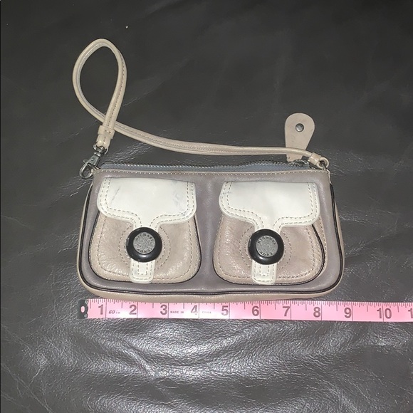 Michael Kors Clutch - Picture 5 of 9